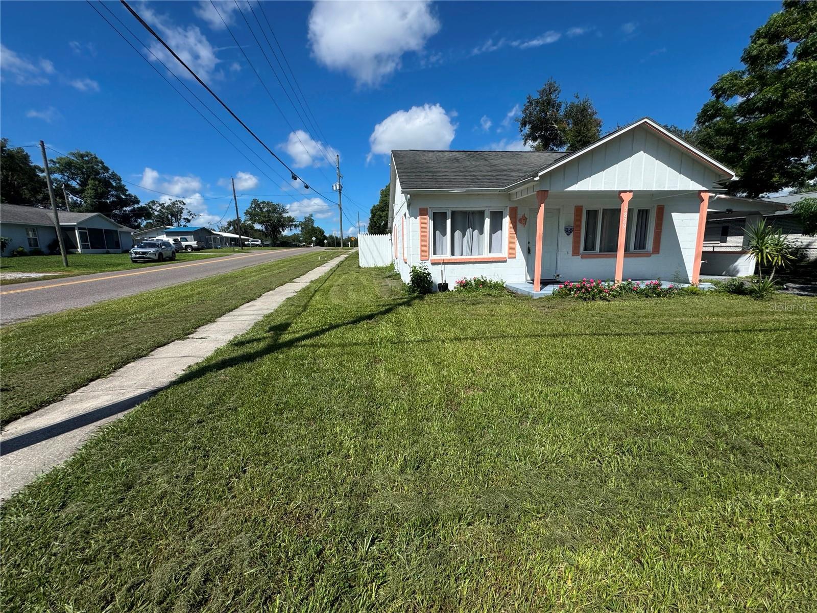5829 12TH ST, Zephyrhills FL 33542
