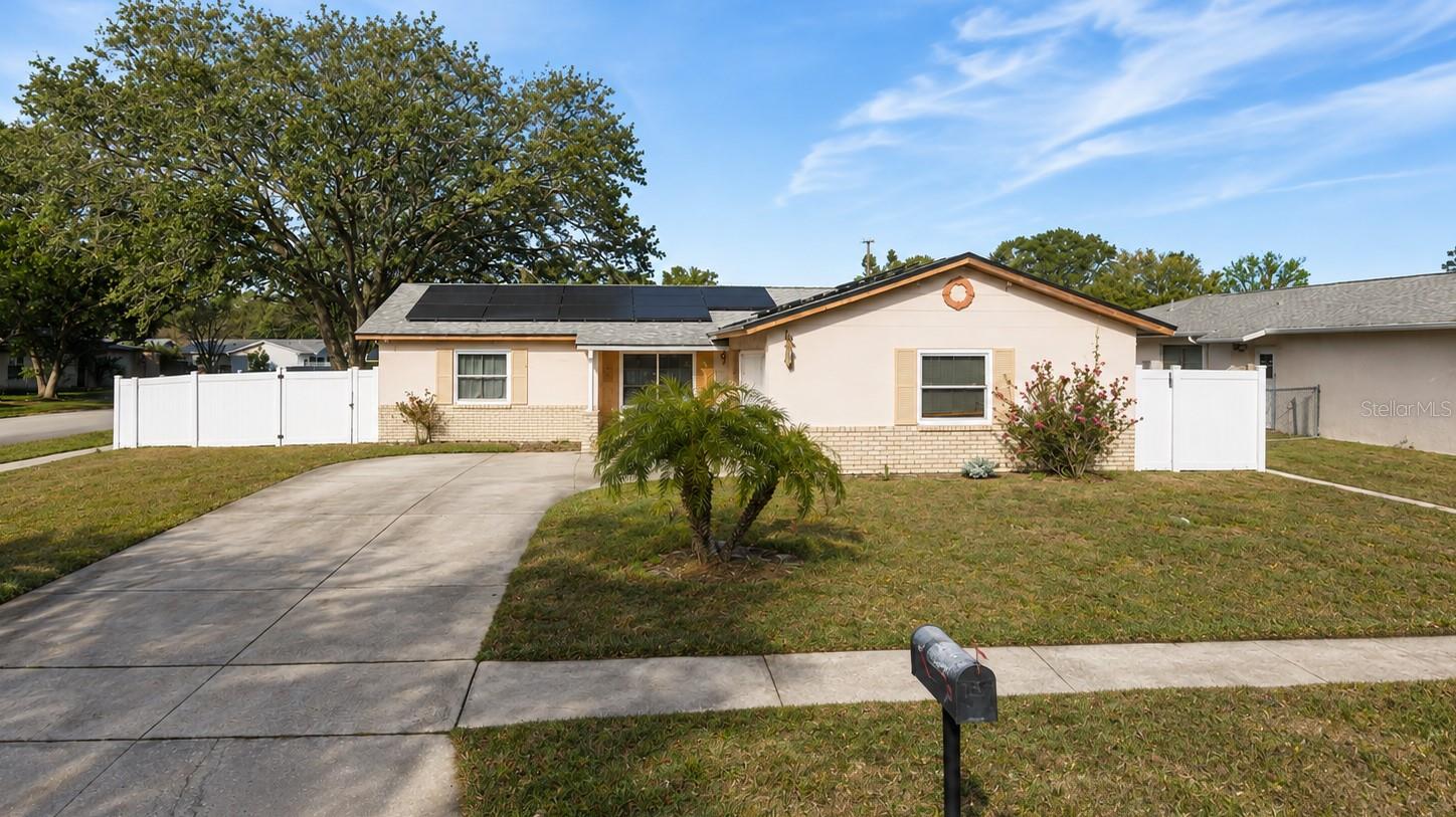 1002 WINCHESTER CT, Brandon FL 33510