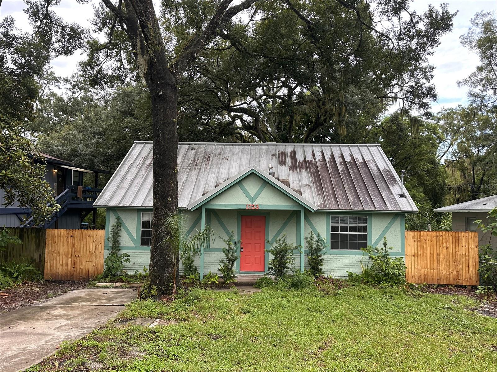 1753 E MULBERRY DR, Tampa FL 33604