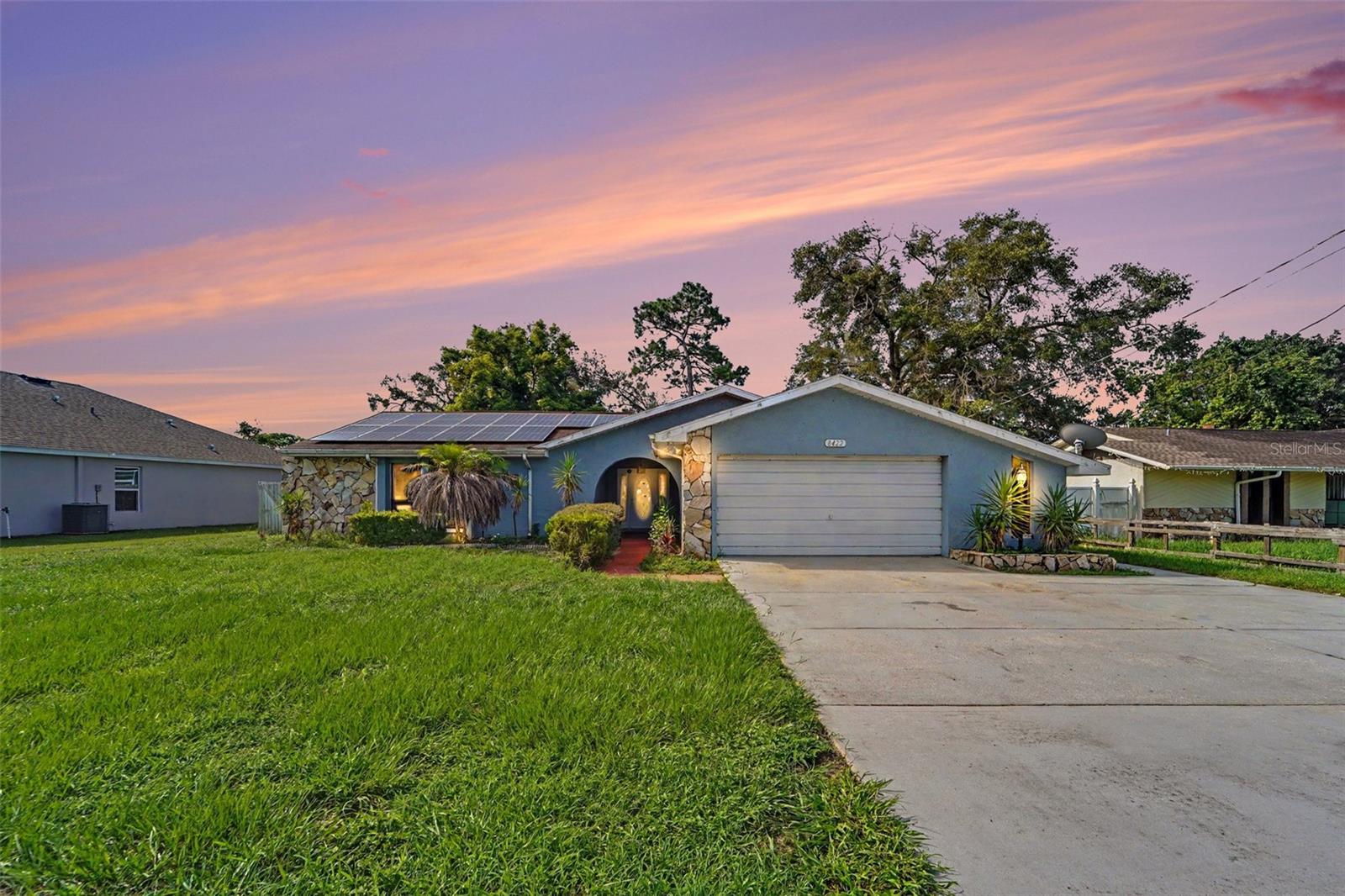 8422 SPRING HILL DR, Spring Hill FL 34608