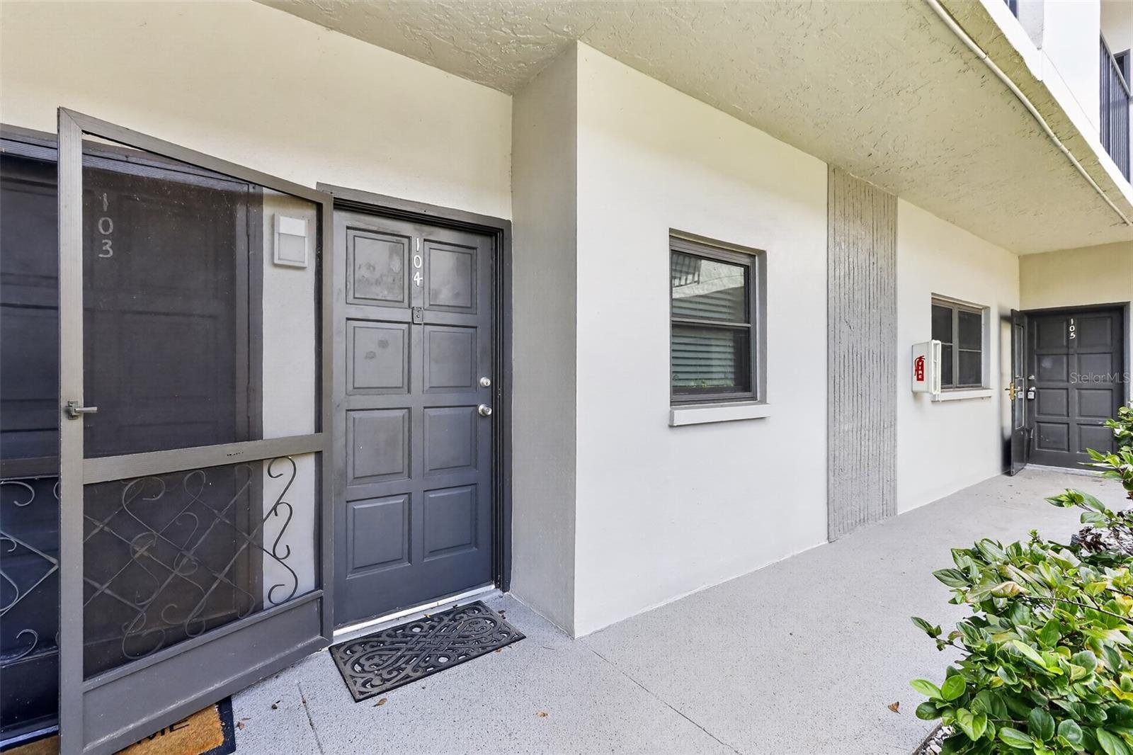 2650 COUNTRYSIDE BLVD #B104, Clearwater FL 33761
