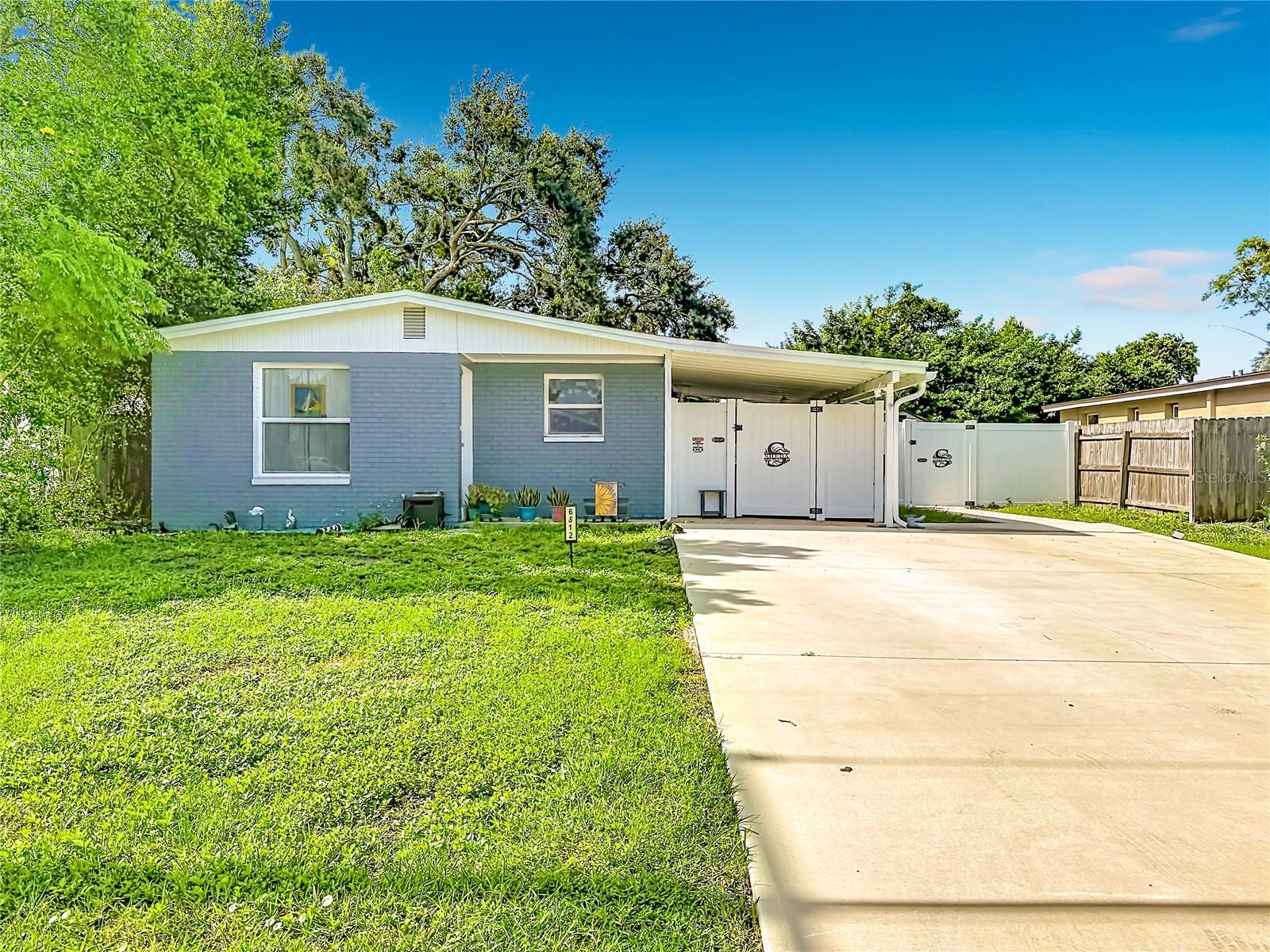 6512 W CHELSEA ST, Tampa FL 33634