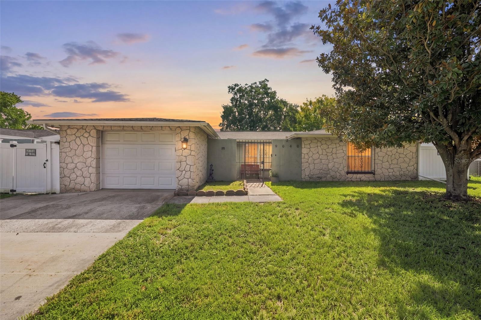 9040 CRABTREE LN, Port Richey FL 34668