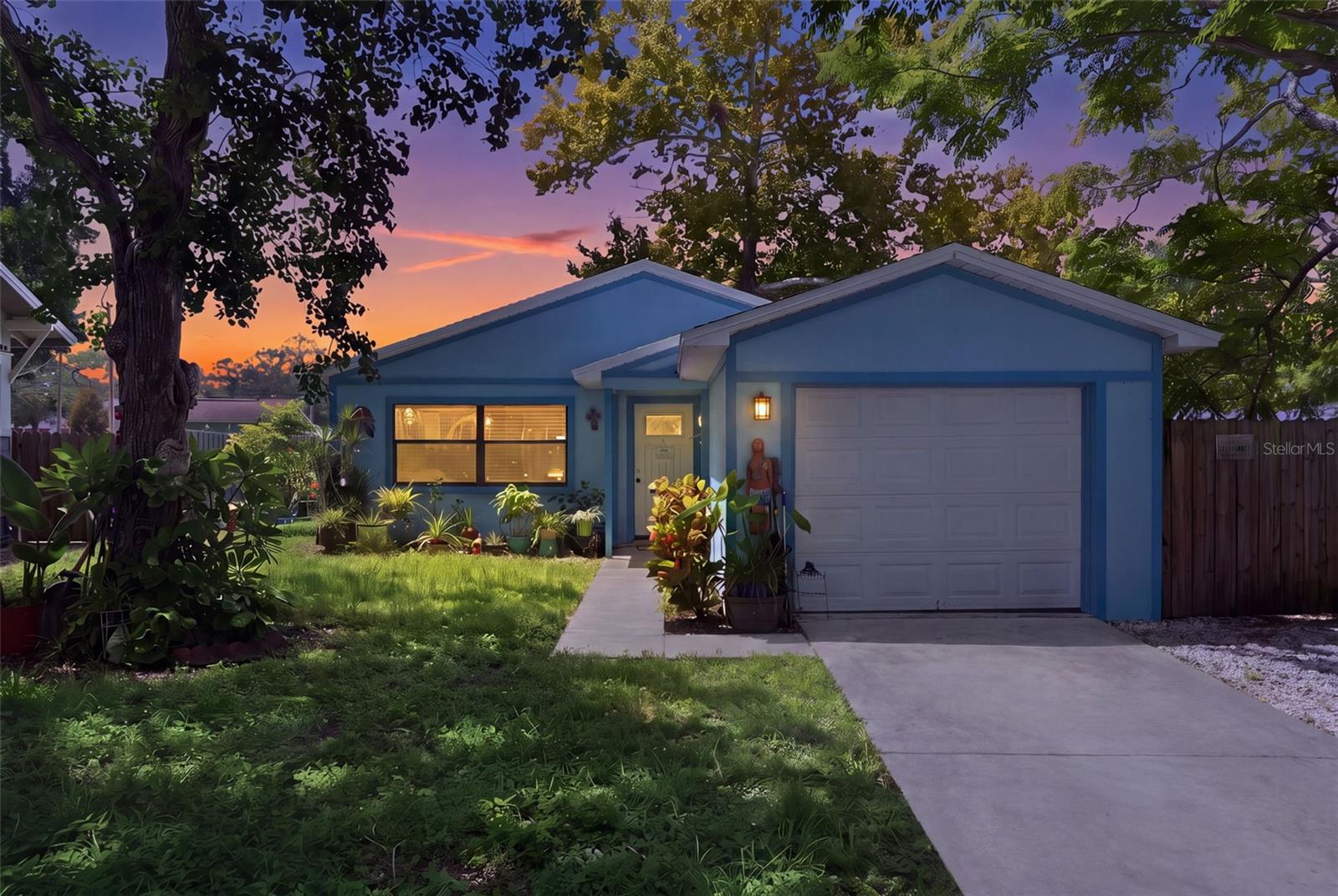1304 E BOYER ST, Tarpon Springs FL 34689