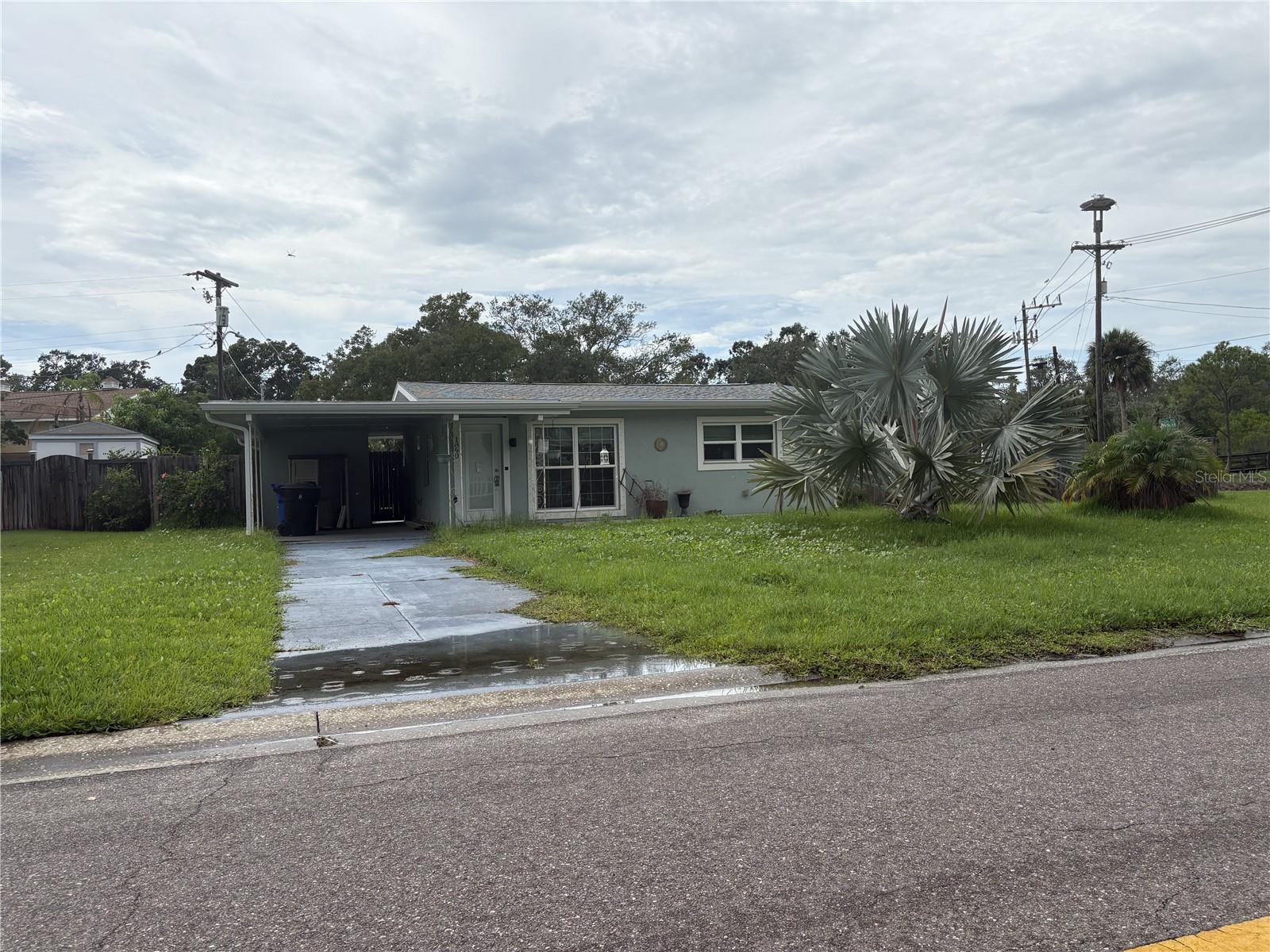 1890 SAN MATEO DR, Dunedin FL 34698
