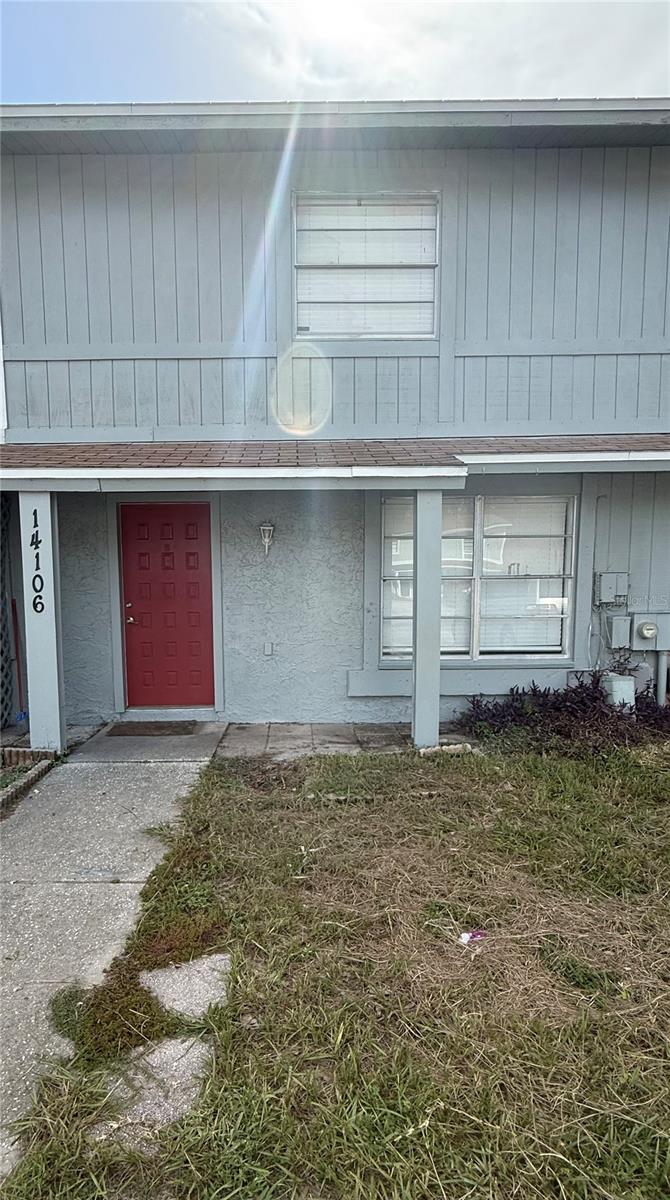 14106 VILLAGE TERRACE DR, Tampa FL 33624