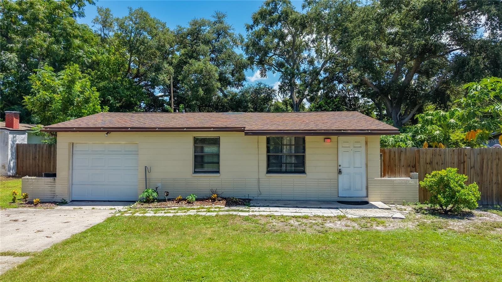 8653 69TH ST N, Pinellas Park FL 33782