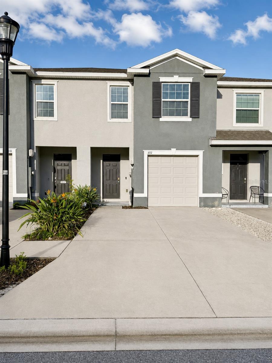 1652 HUBBELL RD, Wesley Chapel FL 33543