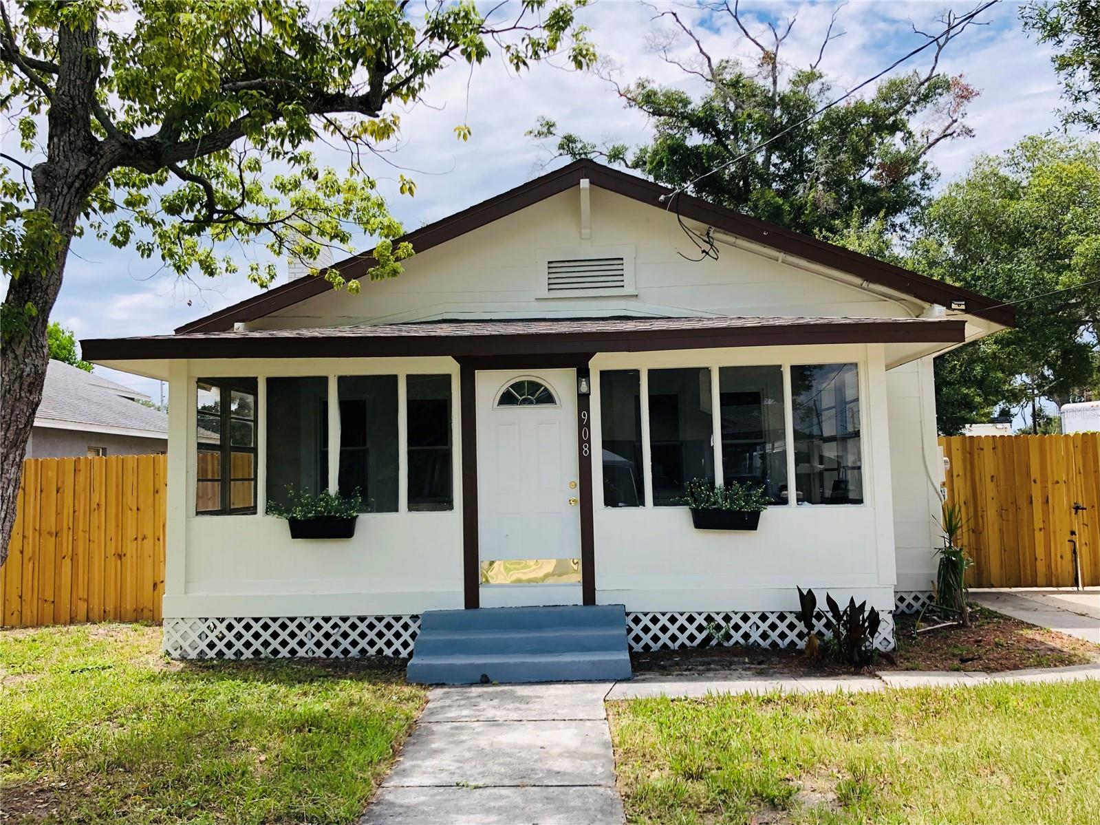 908 VINE AVE, Clearwater FL 33755