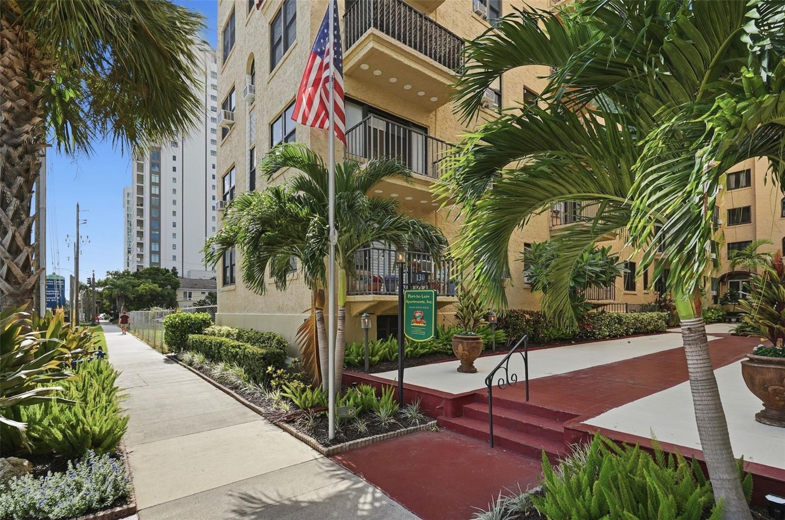 130 4TH AVE N #504, St Petersburg FL 33701