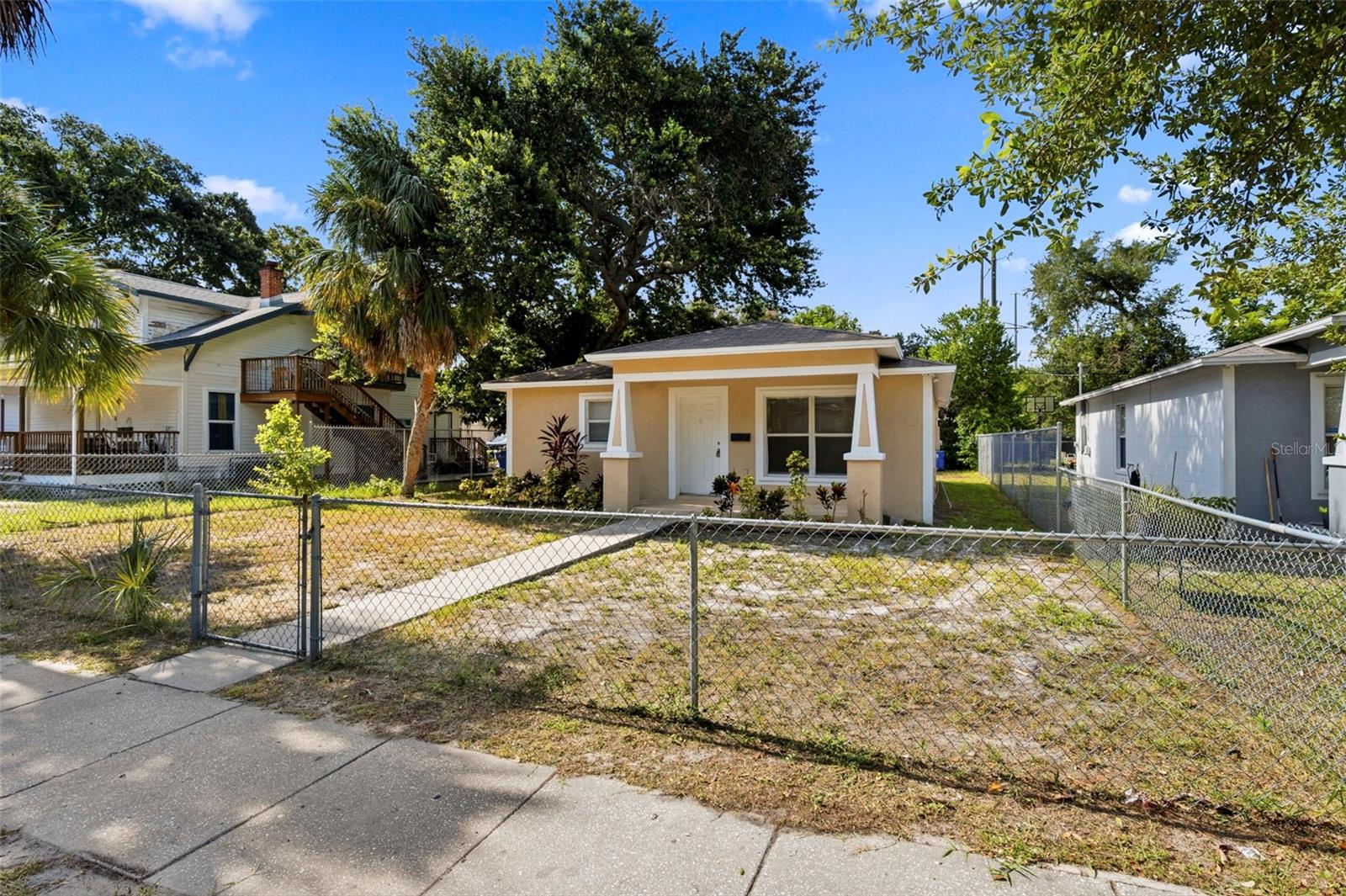 980 13TH AVE S, St Petersburg FL 33705