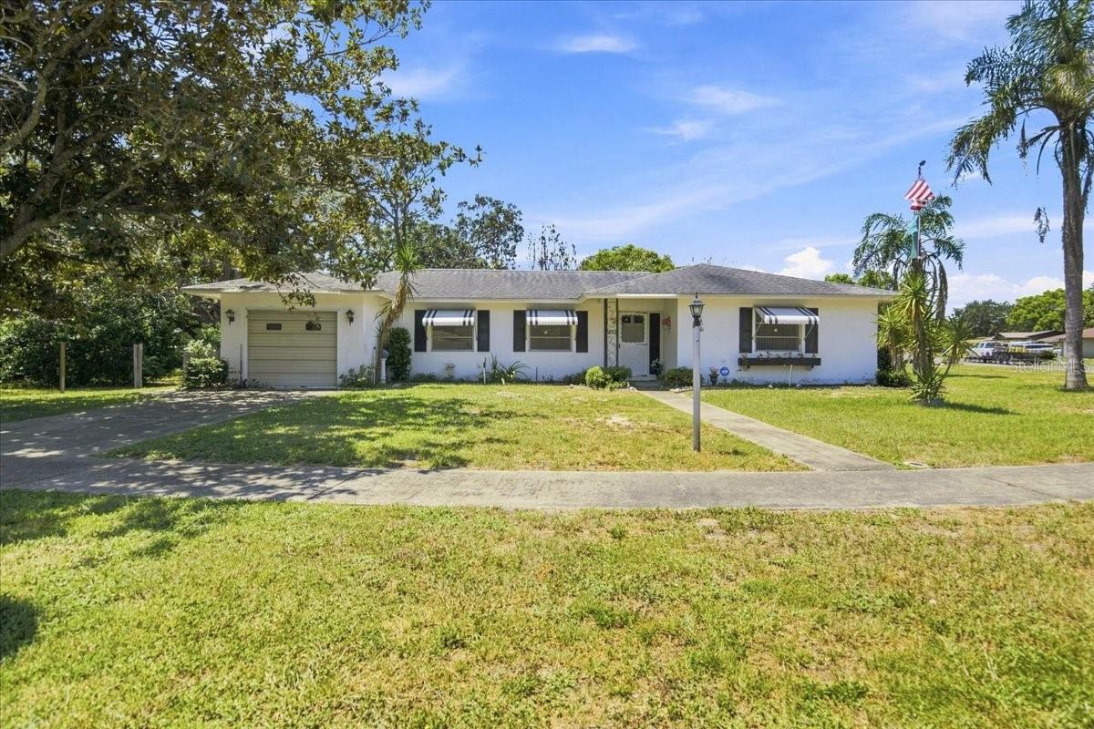 7222 HOLIDAY DR, Spring Hill FL 34606