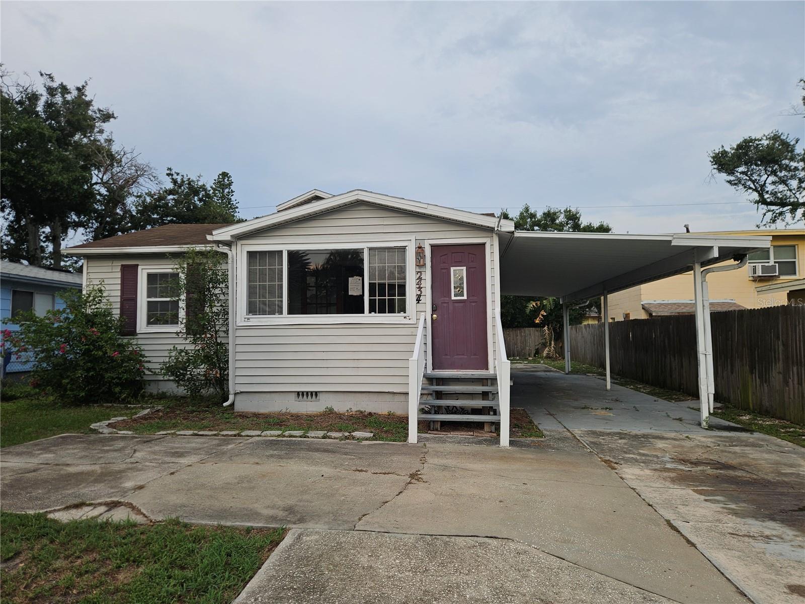2434 37TH ST S, St Petersburg FL 33711