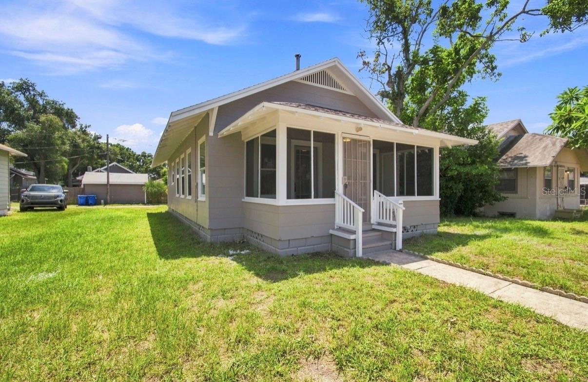1140 10TH AVE S, St Petersburg FL 33705