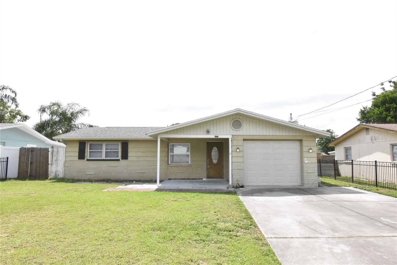 11025 PICKERING LN, Port Richey FL 34668