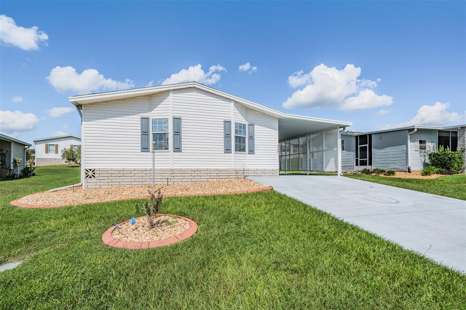 37601 NEUKOM AVE, Zephyrhills FL 33541