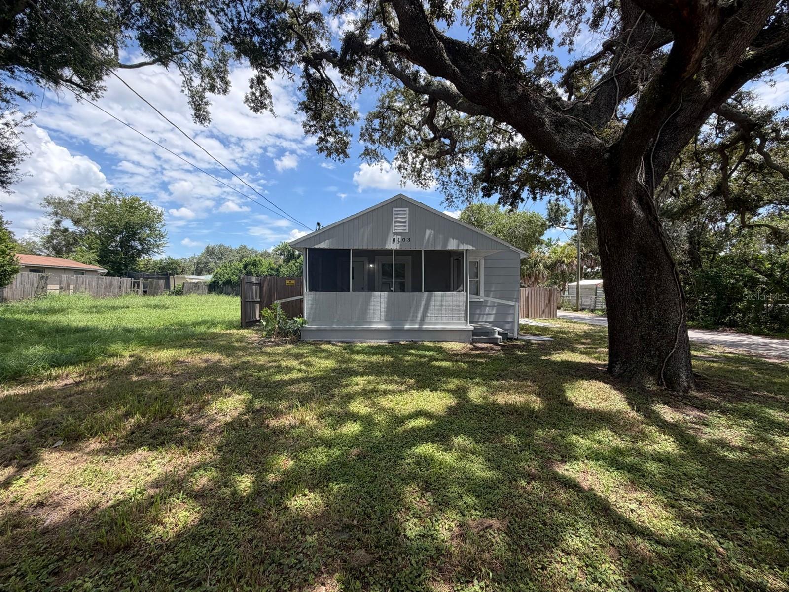 8103 N 18TH ST, Tampa FL 33604