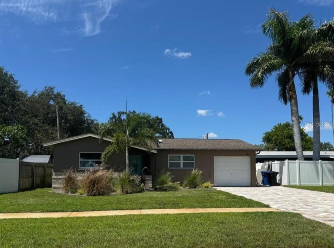 1836 BAYOU GRANDE BLVD NE, St Petersburg FL 33703
