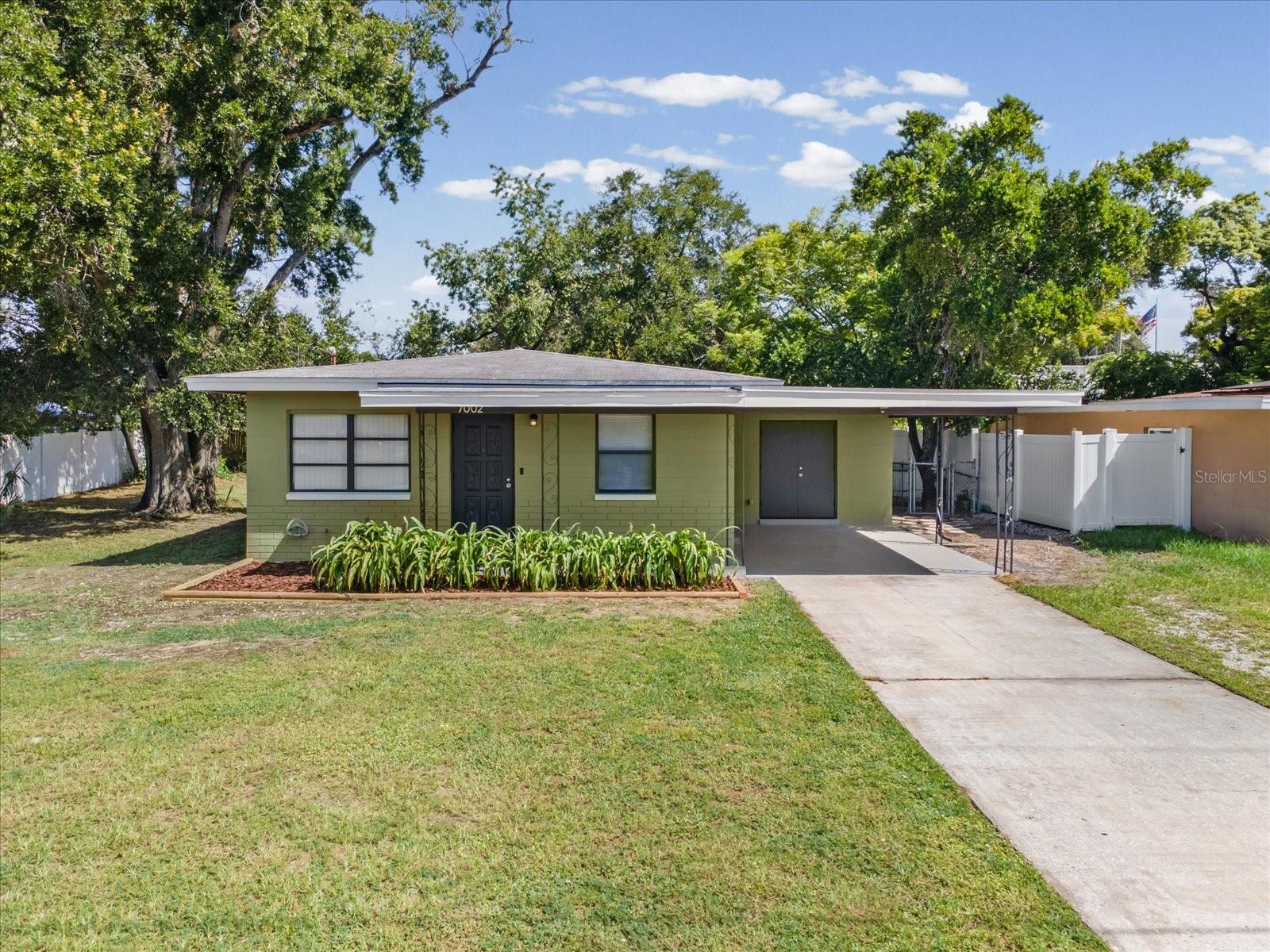7002 THRASHER DR, Tampa FL 33610
