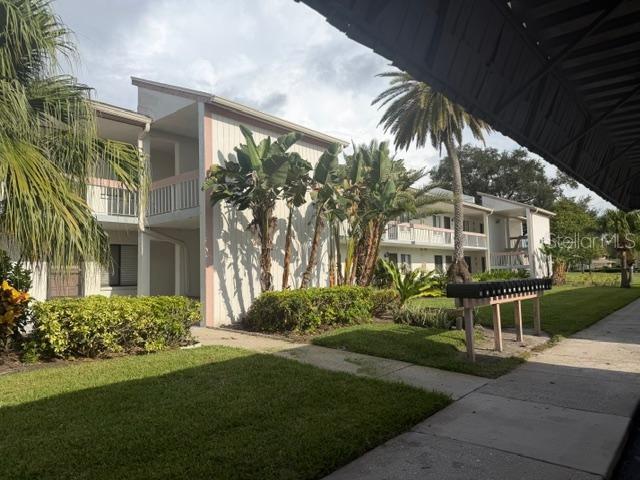 105 LAKEVIEW WAY #105, Oldsmar FL 34677