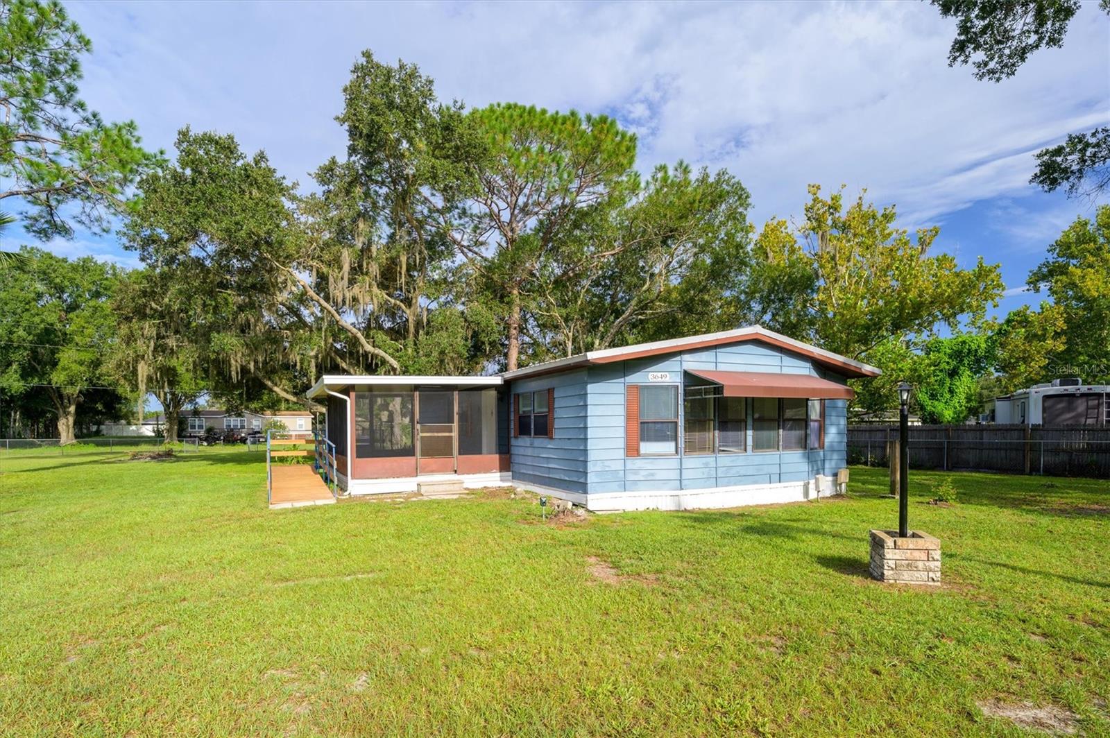 3649 ALICE DR, Wesley Chapel FL 33543