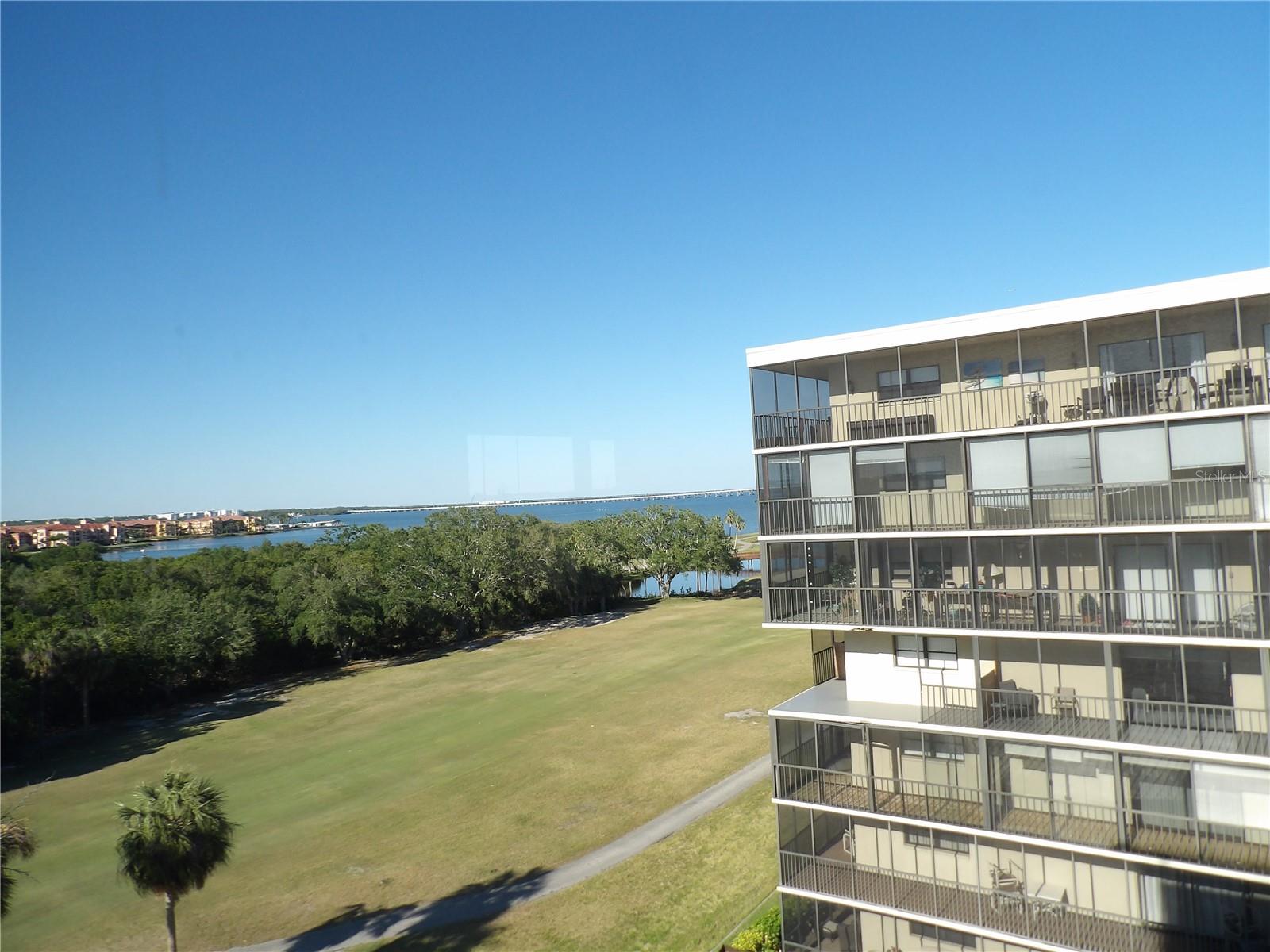 3300 COVE CAY DR #6G, Clearwater FL 33760