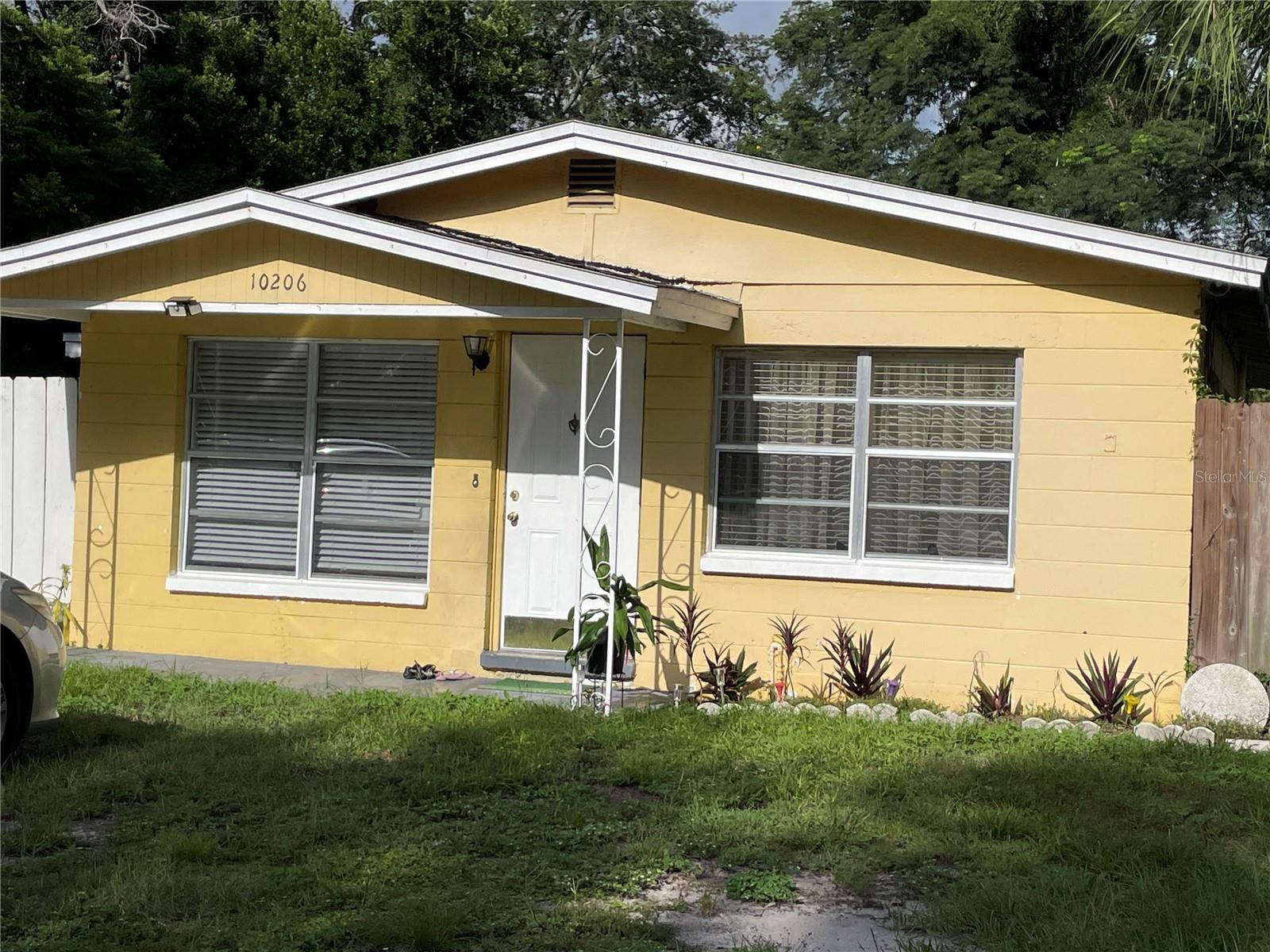 10206 N 24TH ST, Tampa FL 33612