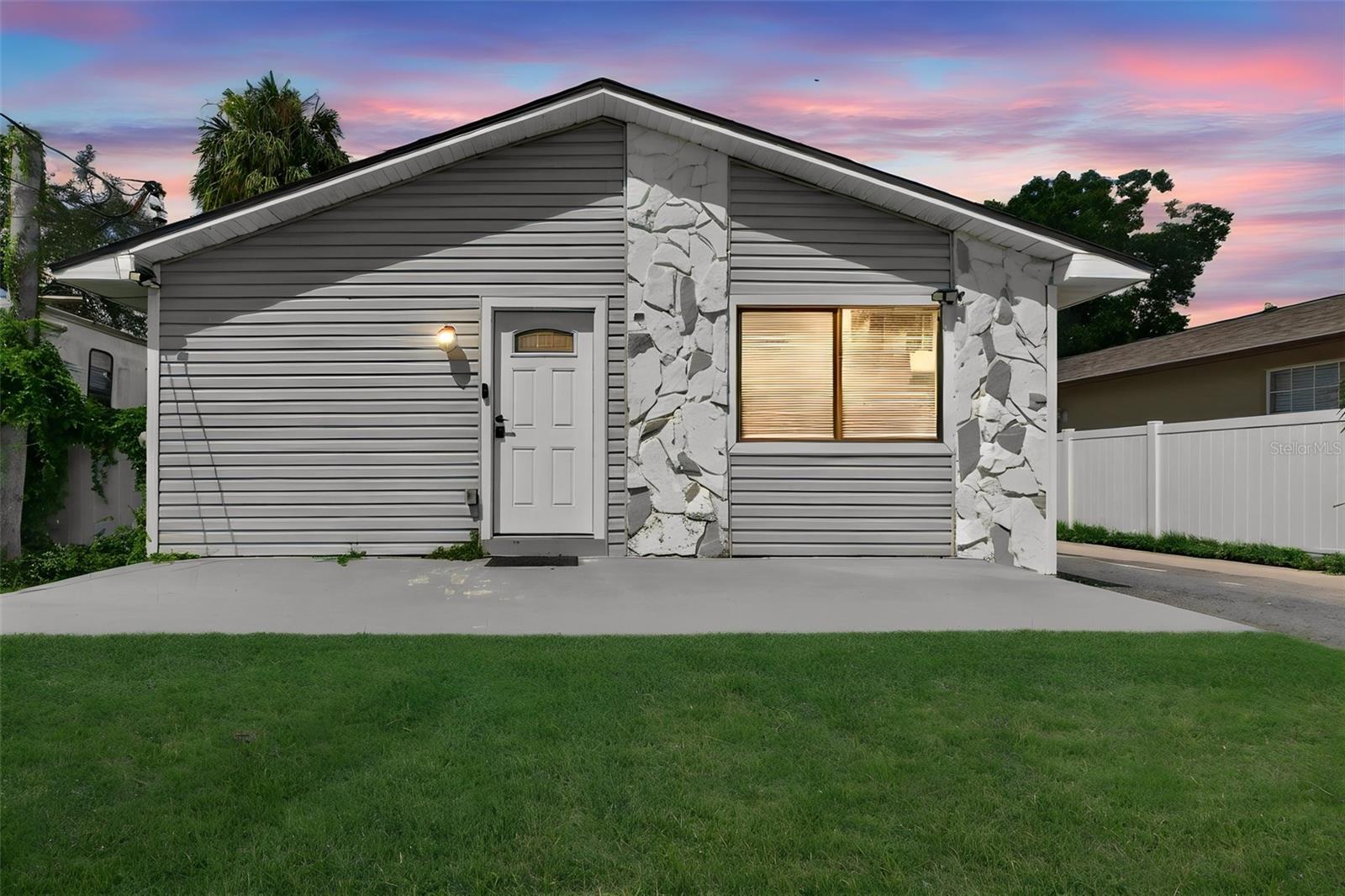 8114 N EDISON AVE, Tampa FL 33604