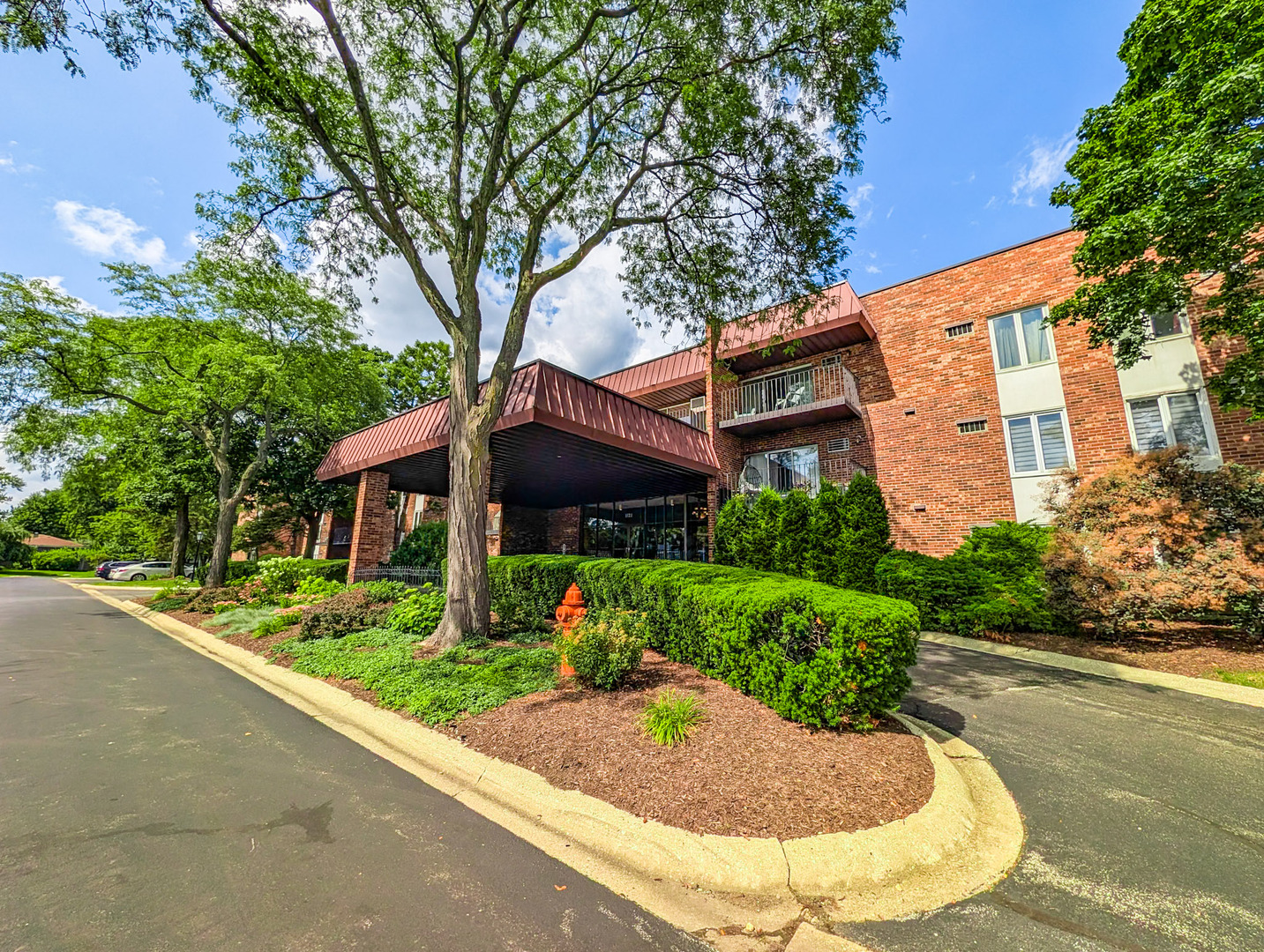 1121 W Ogden Avenue Unit 165, Naperville IL 60563
