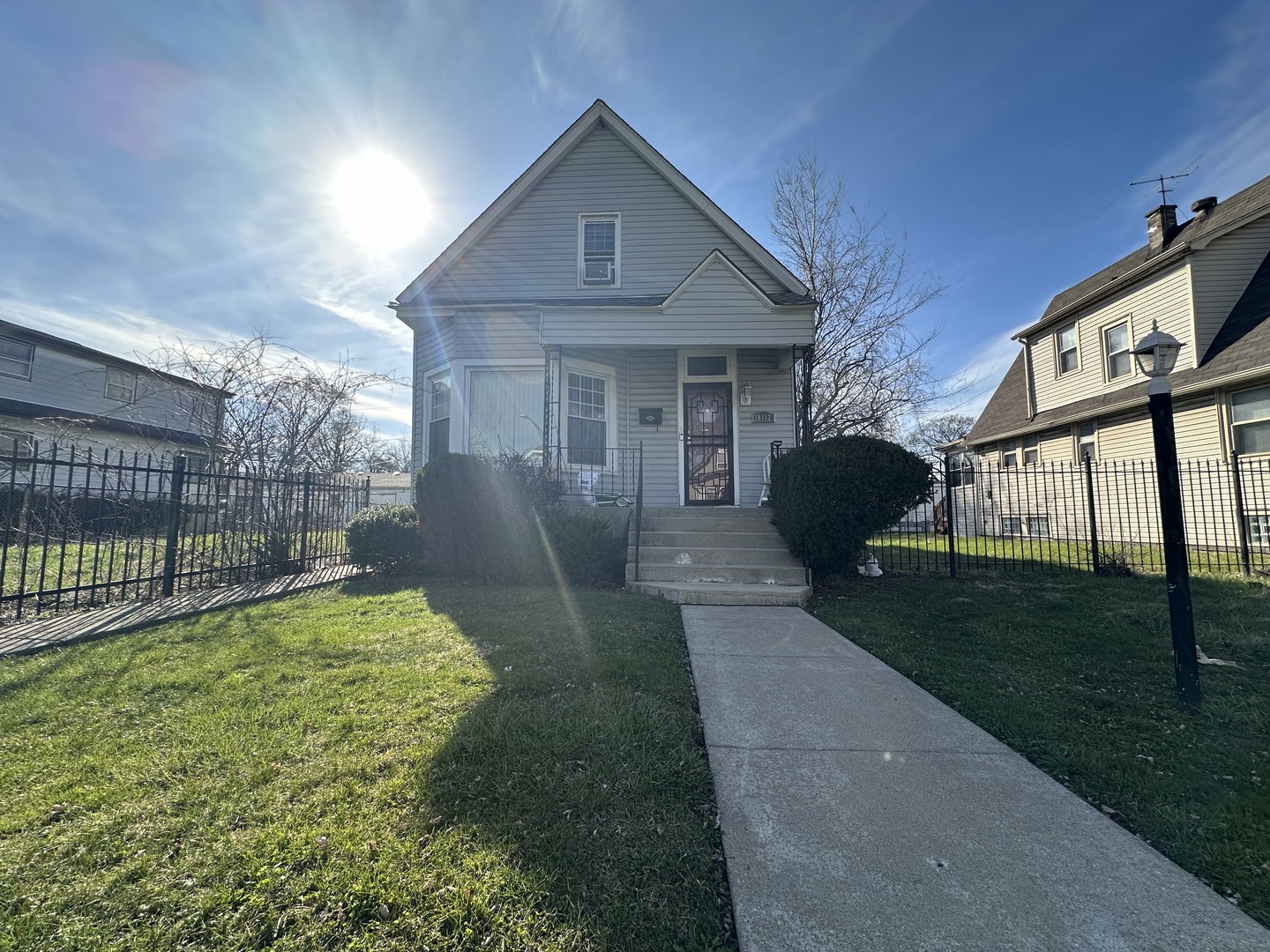 SKYDAN Real Estate Sales, Western Springs Illinois Real Estate Search