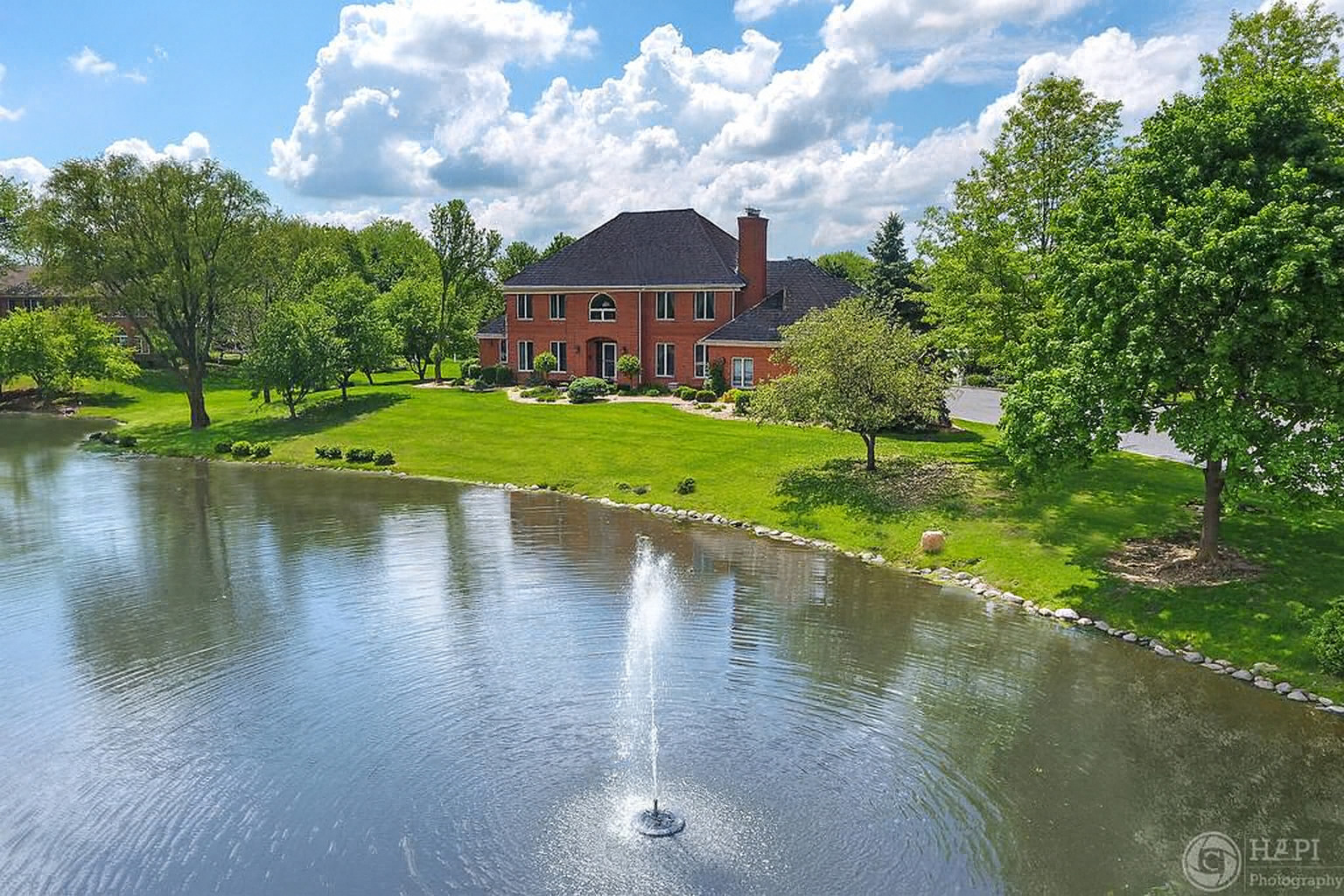 4 Windsor Court, South Barrington IL 60010