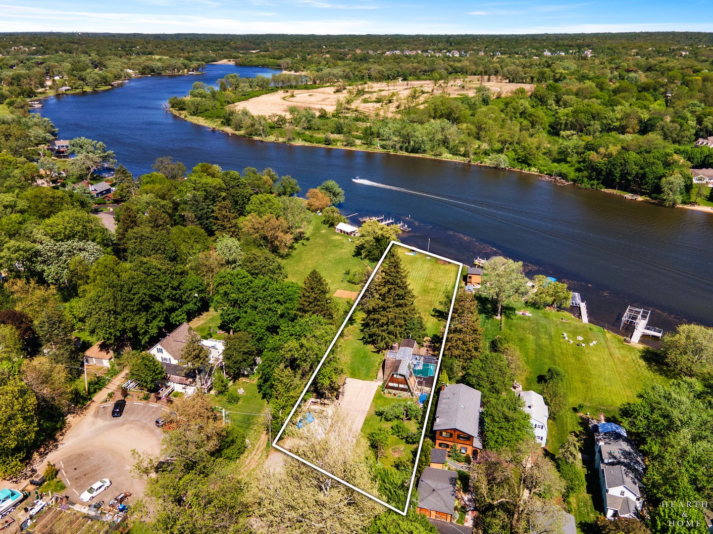 24211 N Riverside Drive, Cary IL 60013