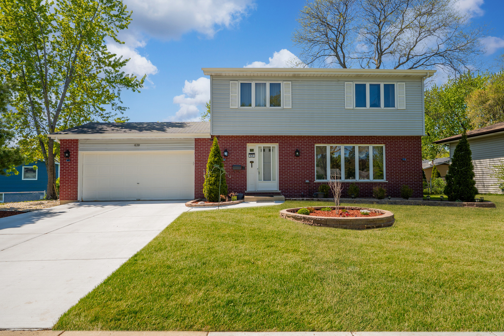 630 S Walnut Lane, Schaumburg IL 60193