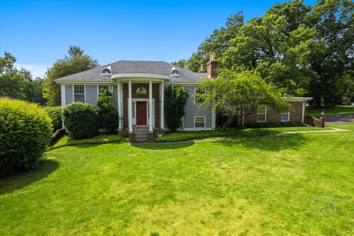 38W691 W Mary Lane, St. Charles IL 60175