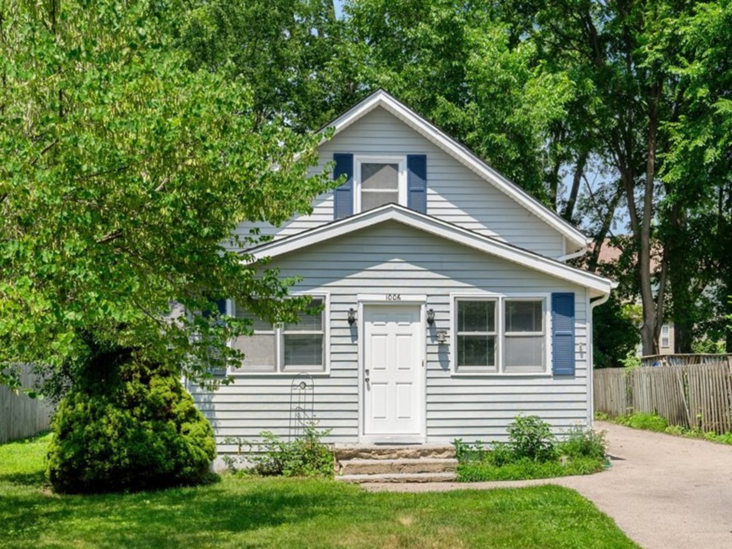 1006 Pine Street, Fox River Grove IL 60021