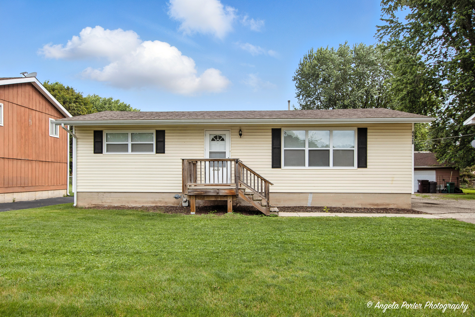 4420 Clearview Drive, Mchenry IL 60050