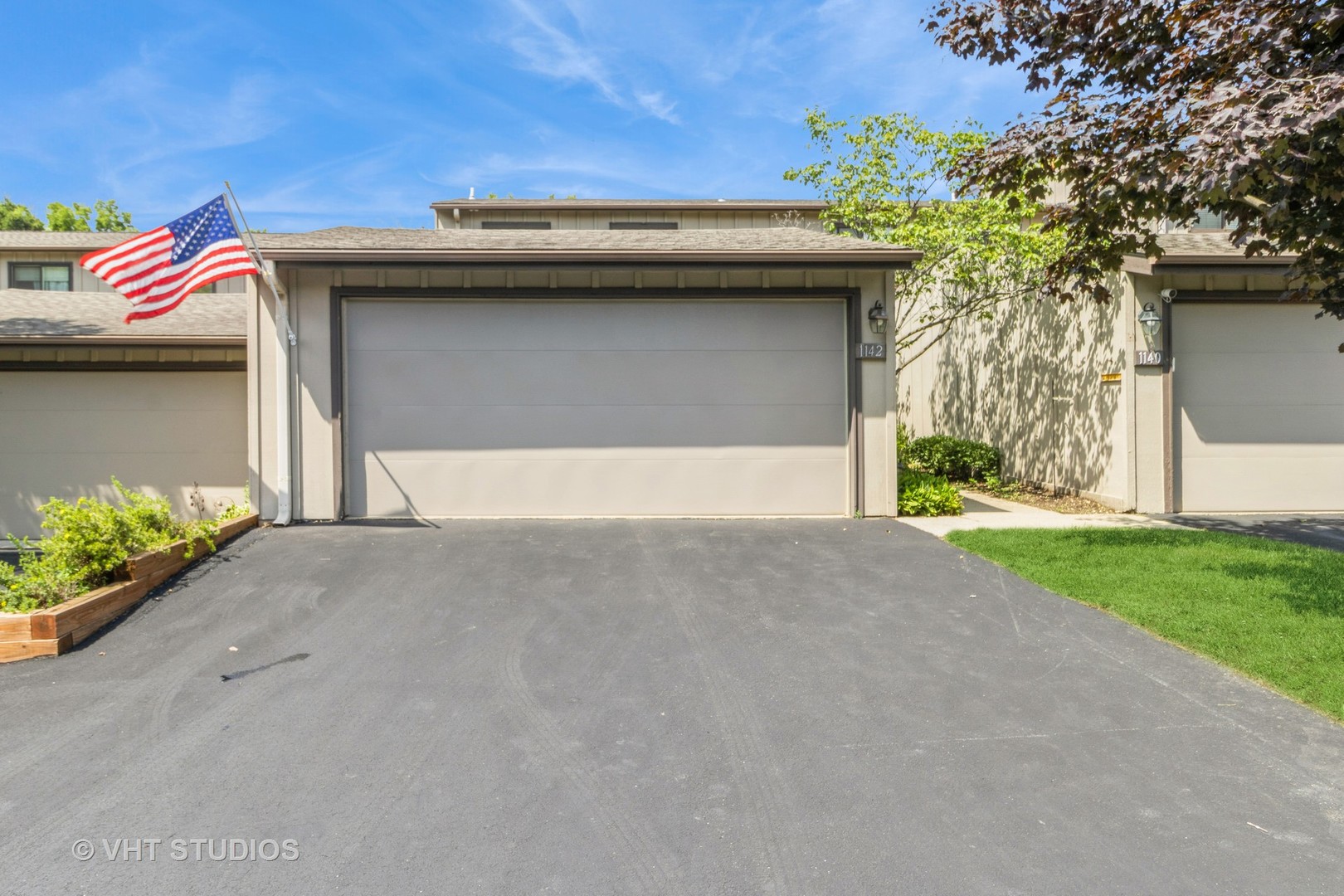 1142 Florimond Drive, Elgin IL 60123