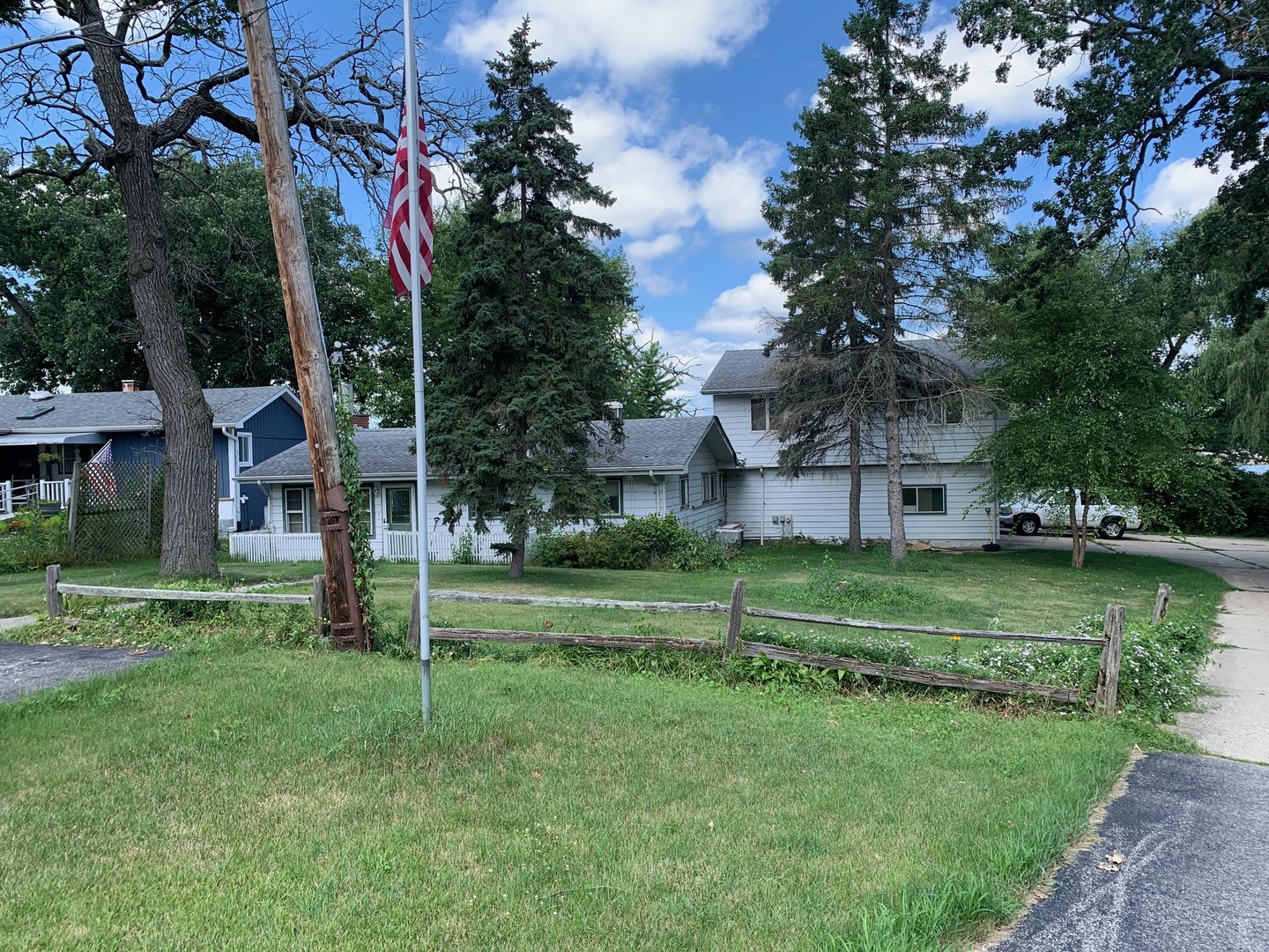 144 Oakwood Drive, Antioch IL 60002
