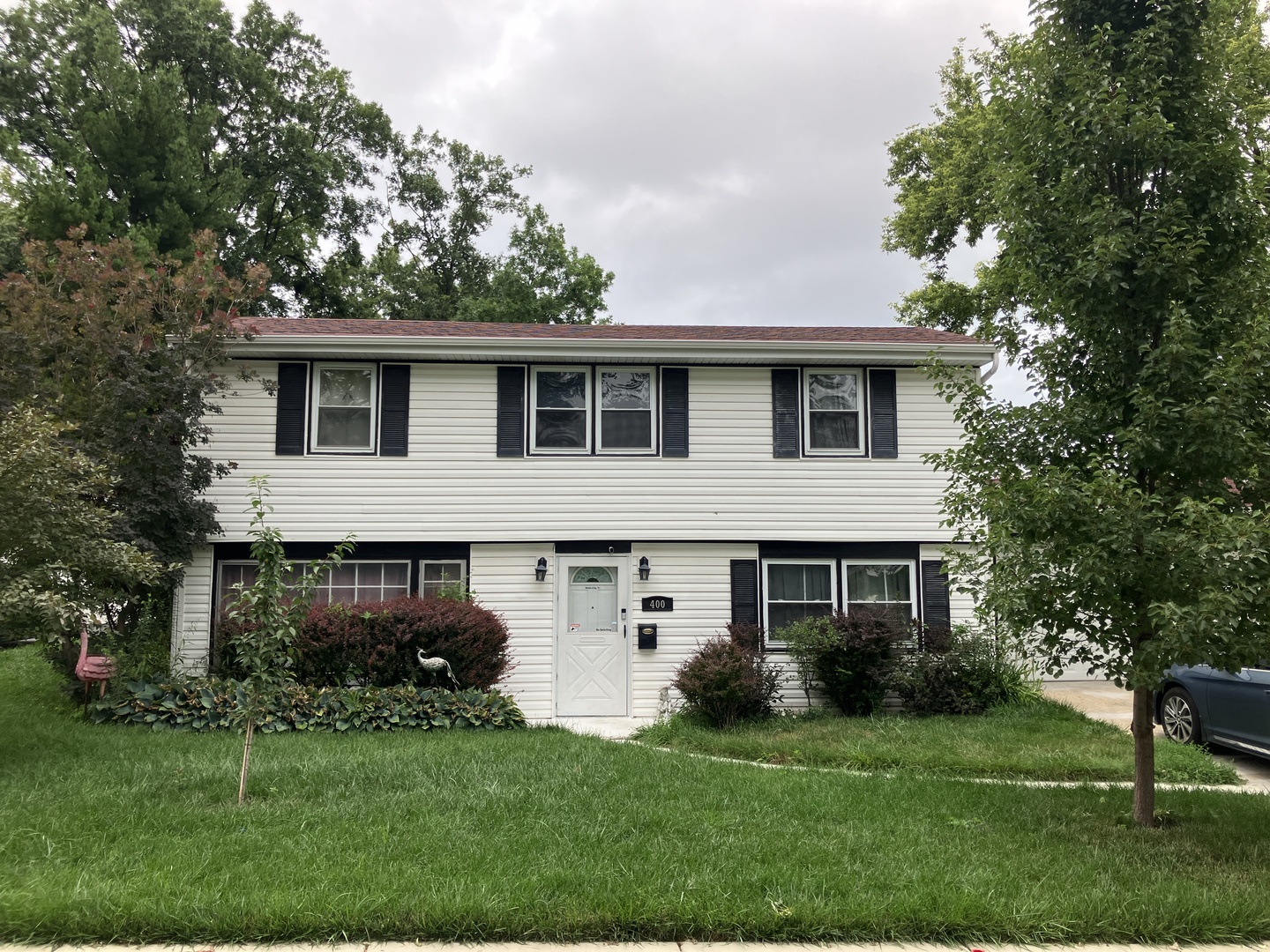400 Tee Lane, Carpentersville IL 60110