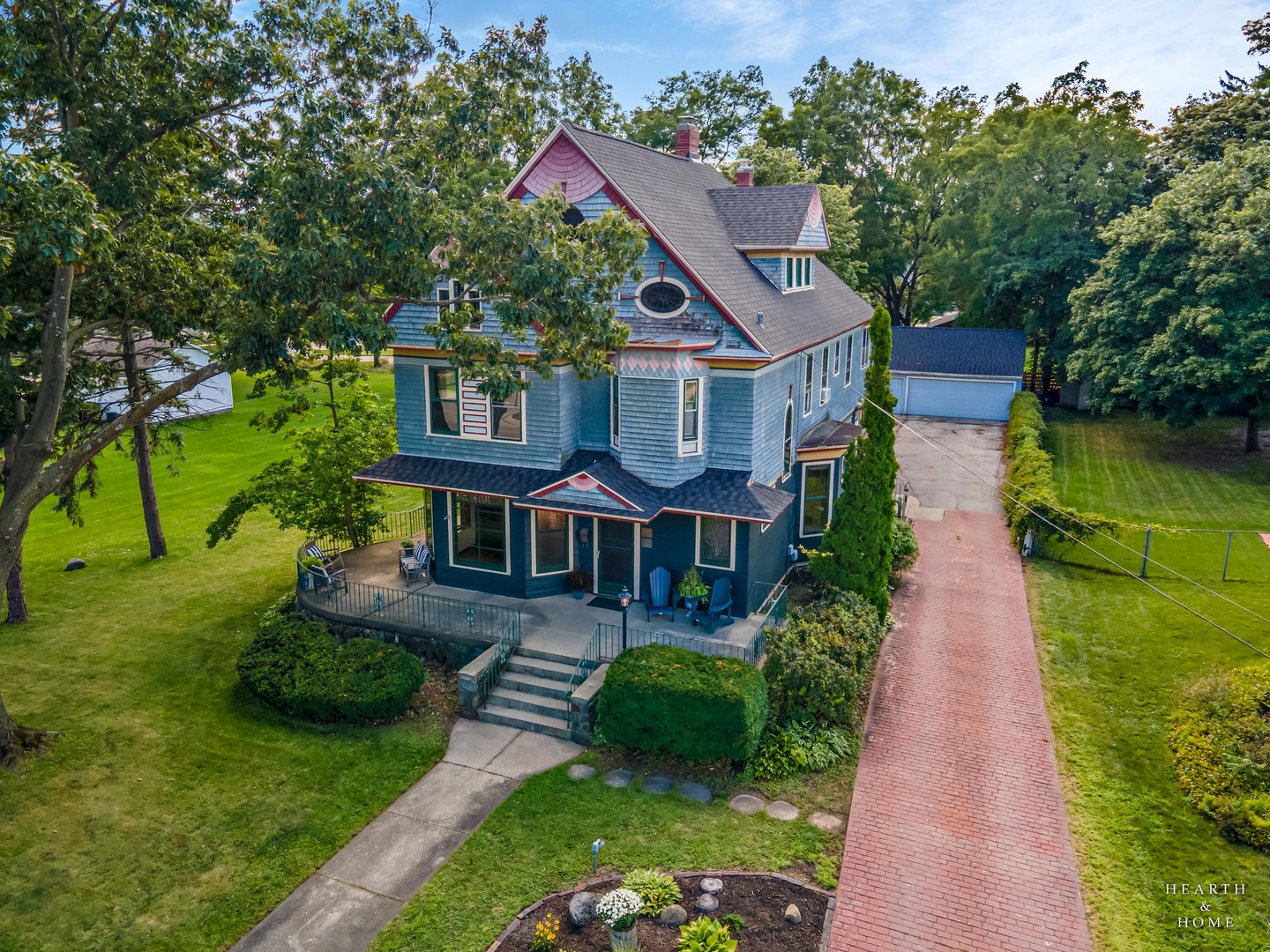 84 N Walkup Avenue, Crystal Lake IL 60014