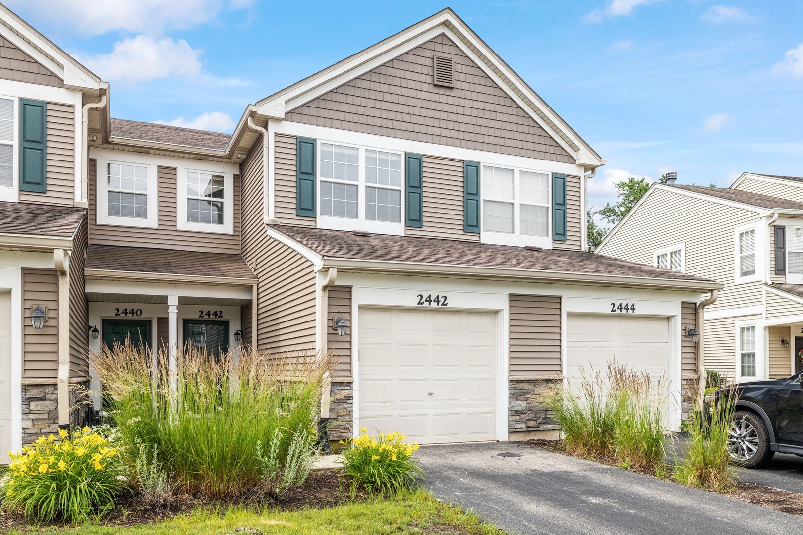 2442 Oneida Lane, Naperville IL 60563