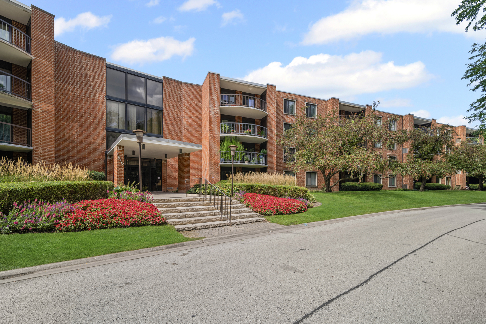 1615 E Central Road Unit 417C, Arlington Heights IL 60005