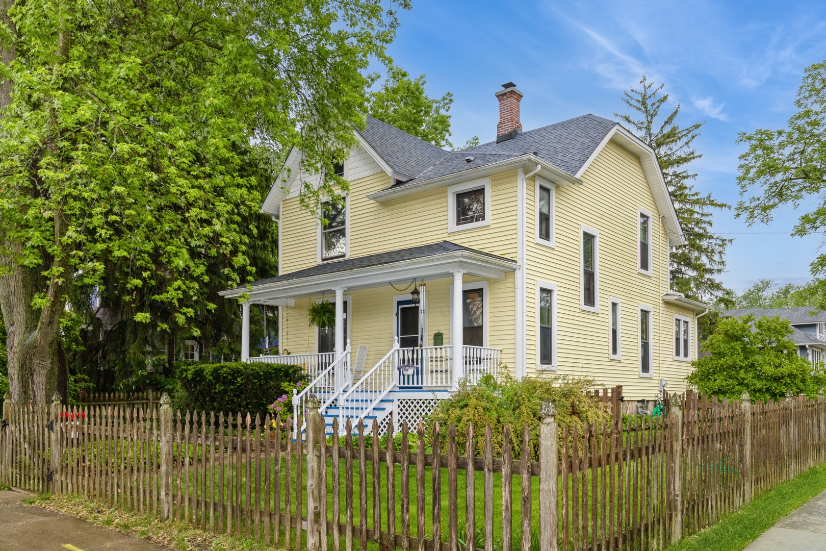 449 Dacy Street, Woodstock IL 60098