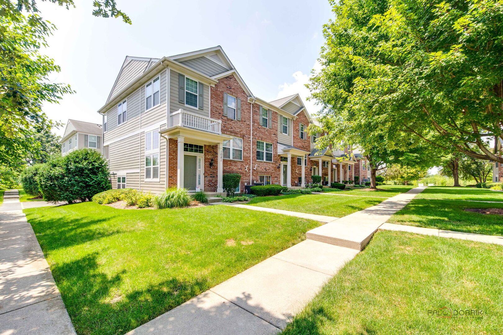 1077 Crane Point, Elgin IL 60124