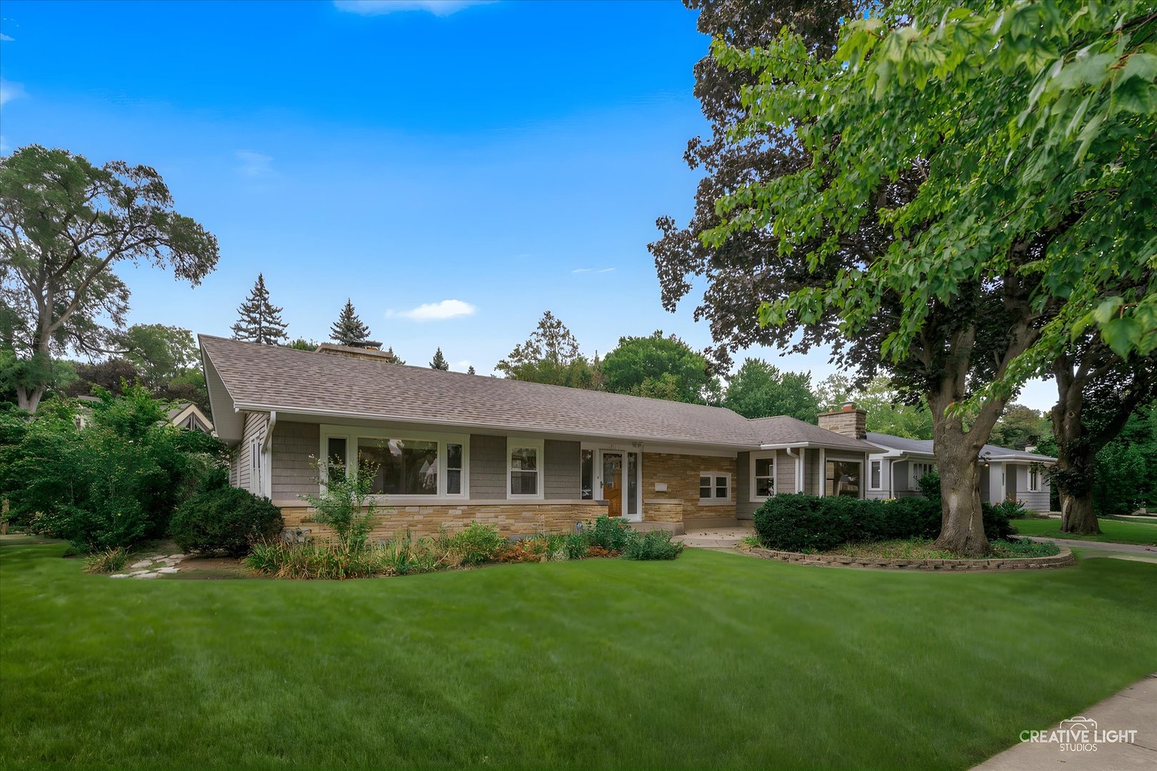 1211 James Street, Geneva IL 60134