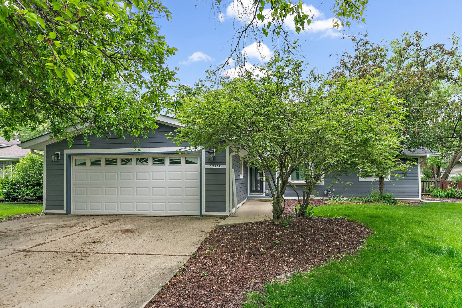 5S542 Tartan Lane, Naperville IL 60563