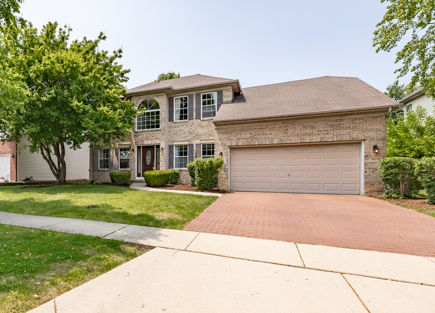 520 Carriage Way, South Elgin IL 60177