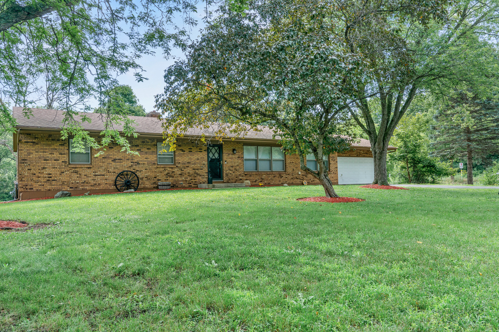 1025 Harper Drive, Algonquin IL 60102