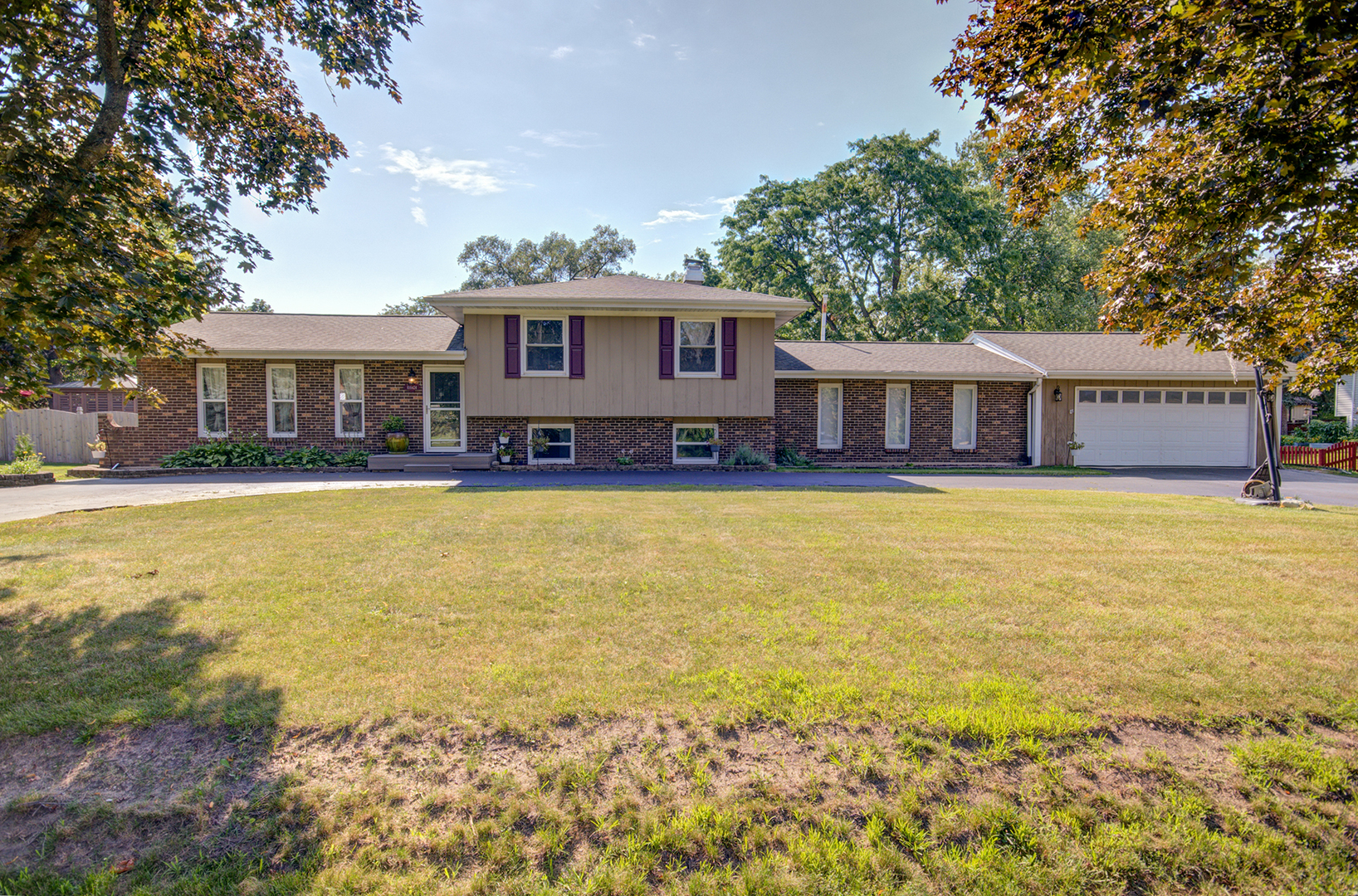 10S424 Curtis Lane, Naperville IL 60564