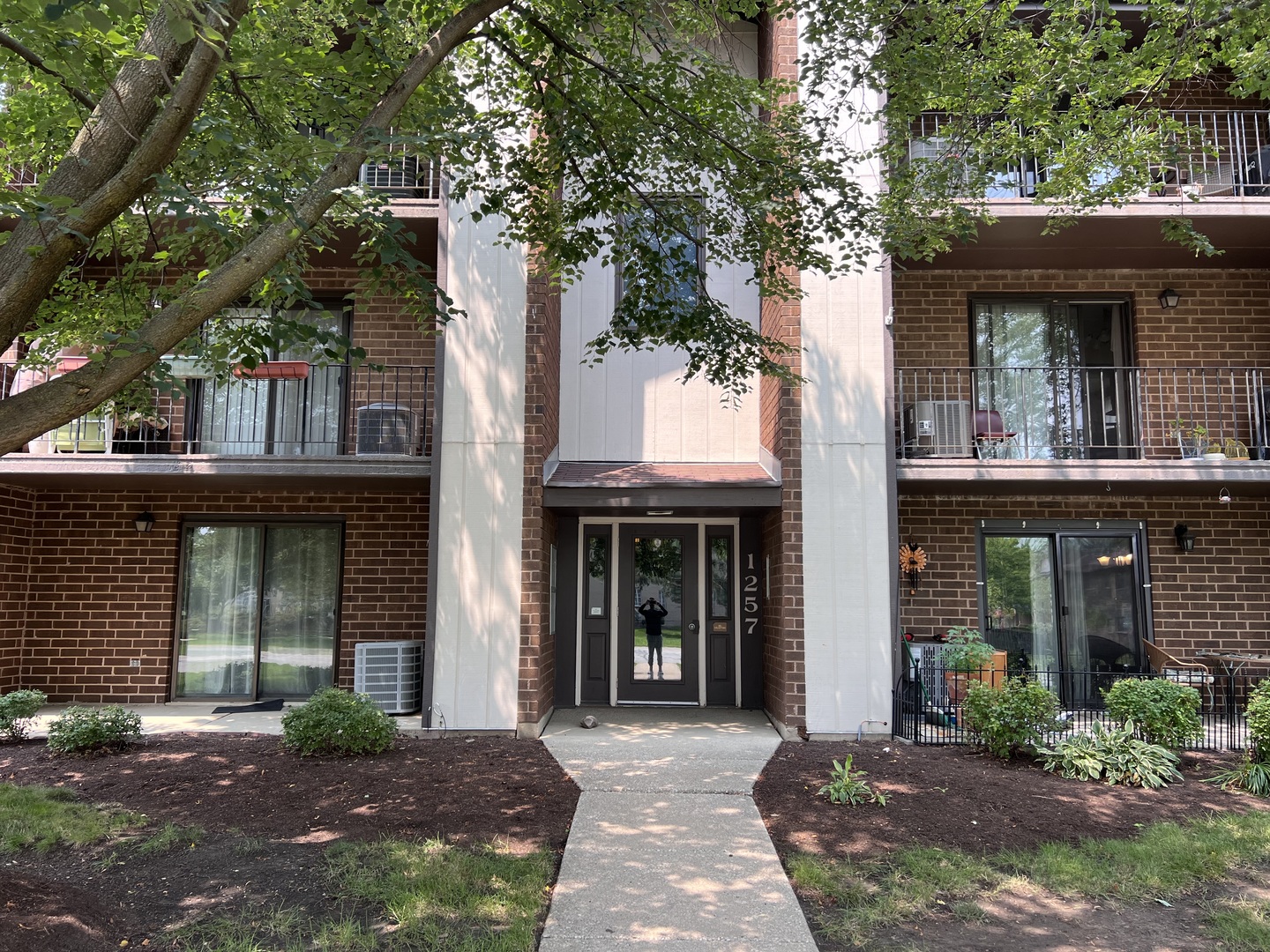 1257 Chalet Road Unit 100, Naperville IL 60563
